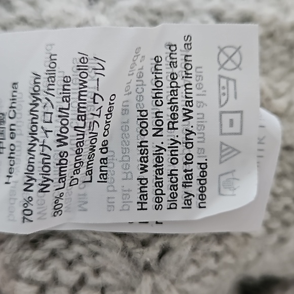 J. Crew cable sweater size small - Picture 4 of 5